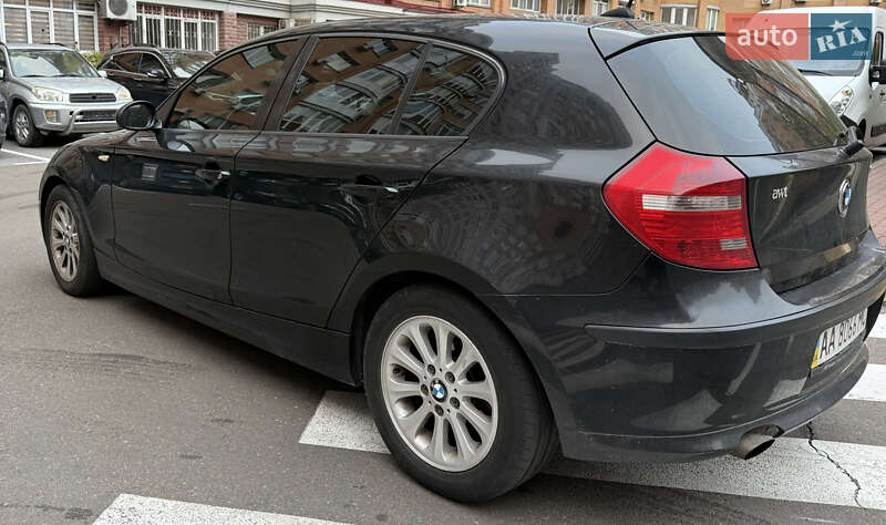 Хэтчбек BMW 1 Series 2008 в Киеве фото 5 Хэтчбек BMW 1 Series 2008 в Киеве