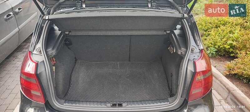 Хэтчбек BMW 1 Series 2011 в Киеве фото 26 Хэтчбек BMW 1 Series 2011 в Киеве