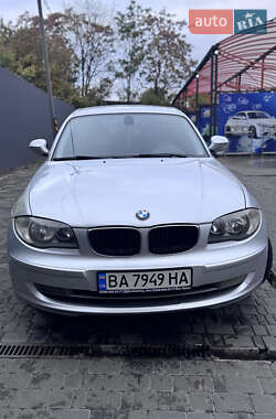 Хэтчбек BMW 1 Series 2010 в Днепре