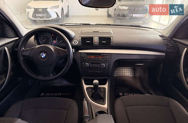 Хэтчбек BMW 1 Series 2009 в 