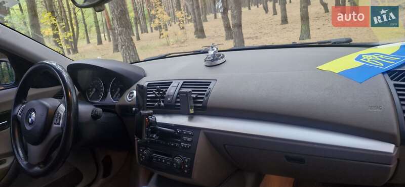 Хэтчбек BMW 1 Series 2005 в Вараше фото 5 Хэтчбек BMW 1 Series 2005 в Вараше