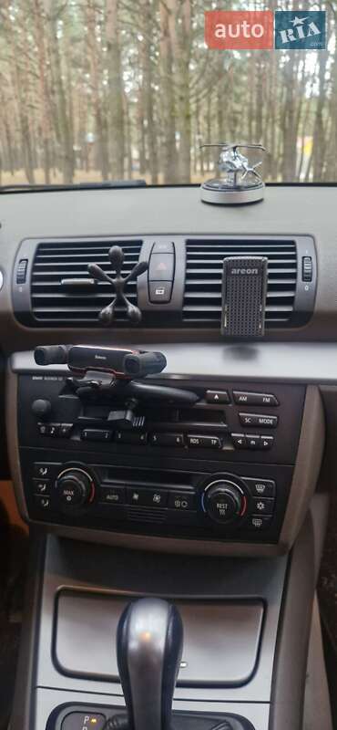 Хэтчбек BMW 1 Series 2005 в Вараше фото 10 Хэтчбек BMW 1 Series 2005 в Вараше