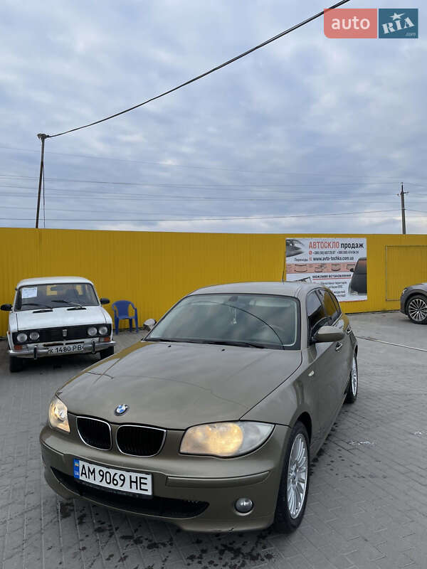 Хэтчбек BMW 1 Series 2006 в Шепетовке фото 2 Хэтчбек BMW 1 Series 2006 в Шепетовке