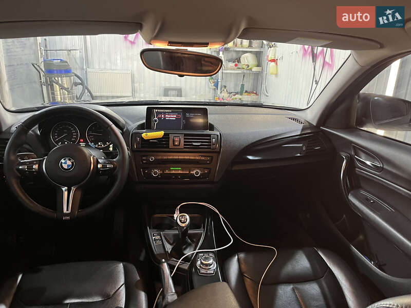 Хетчбек BMW 1 Series 2011 в Києві фото 2 Хетчбек BMW 1 Series 2011 в Києві