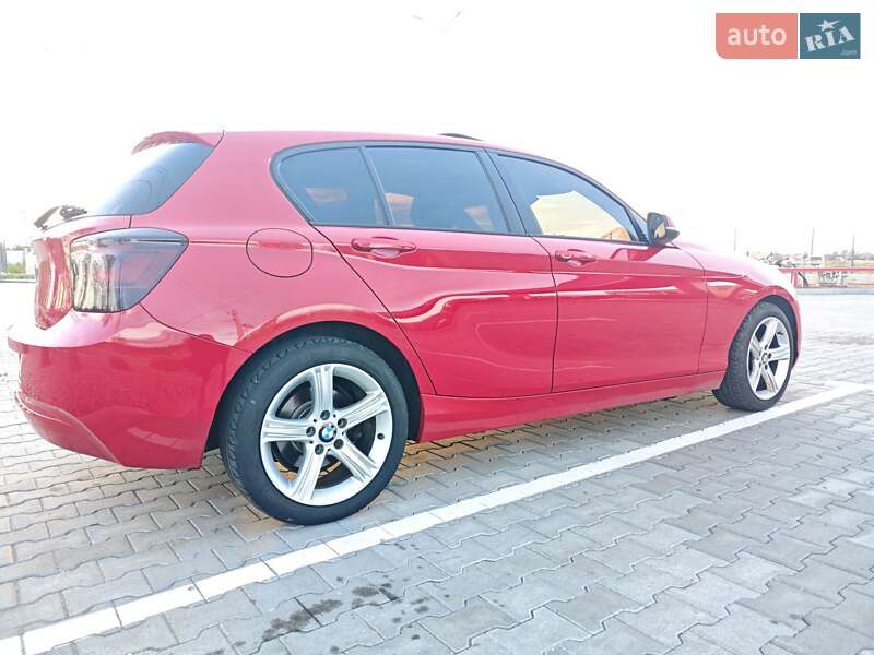 Хэтчбек BMW 1 Series 2014 в Вышгороде