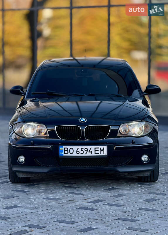 Хэтчбек BMW 1 Series 2005 в Ровно