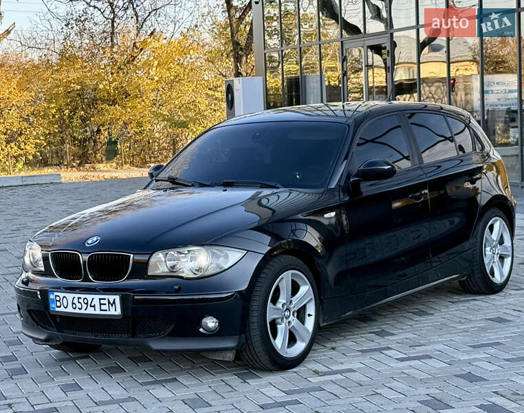 Хэтчбек BMW 1 Series 2005 в Ровно