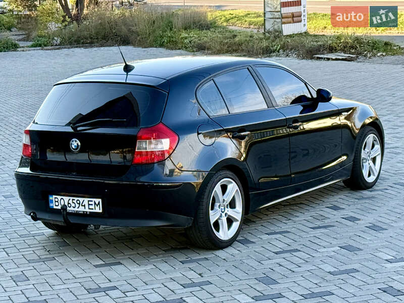Хэтчбек BMW 1 Series 2005 в Ровно