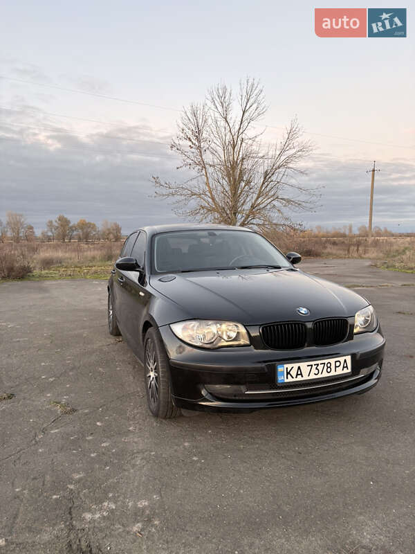 Хэтчбек BMW 1 Series 2007 в Киеве фото 4 Хэтчбек BMW 1 Series 2007 в Киеве