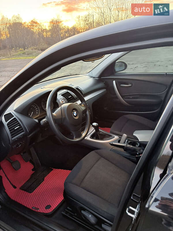 Хэтчбек BMW 1 Series 2007 в Киеве фото 9 Хэтчбек BMW 1 Series 2007 в Киеве