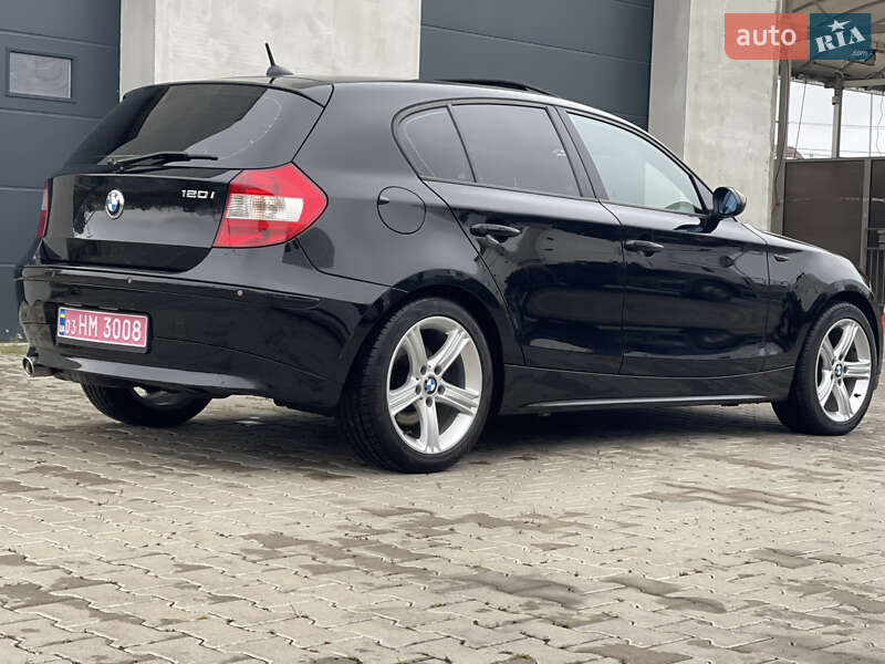 Хэтчбек BMW 1 Series 2006 в Киеве