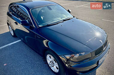 Купе BMW 1 Series 2011 в Киеве