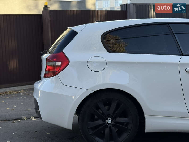 Хэтчбек BMW 1 Series 2008 в Киеве
