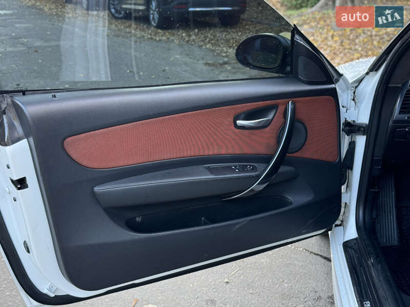 Хэтчбек BMW 1 Series 2008 в Киеве