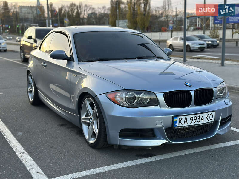 Купе BMW 1 Series 2009 в Киеве