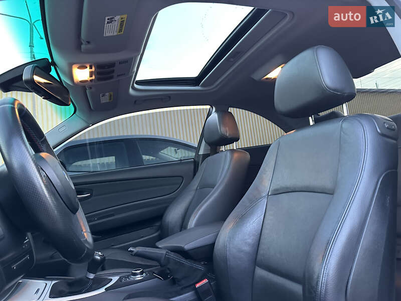 Купе BMW 1 Series 2009 в Киеве