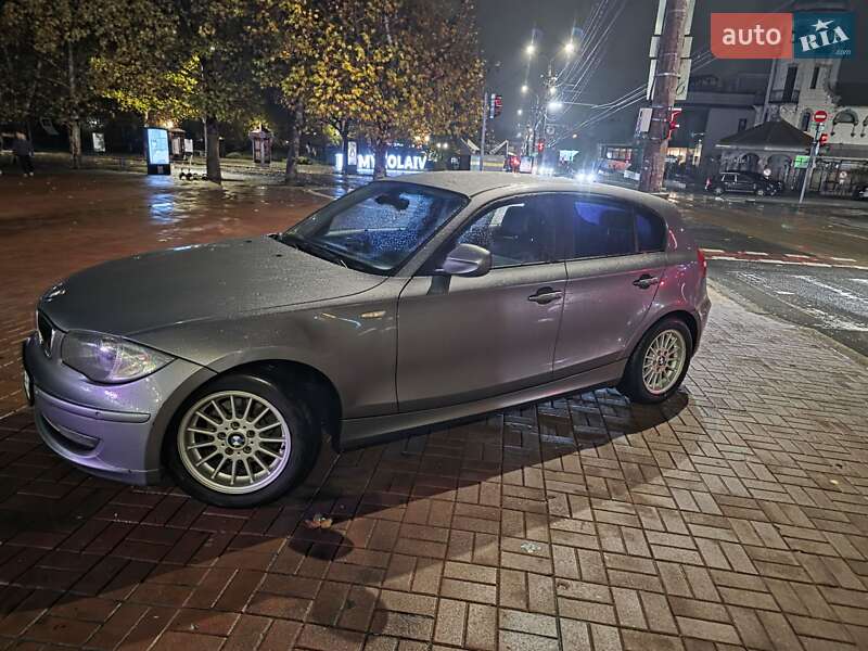 Хэтчбек BMW 1 Series 2010 в Николаеве фото 2 Хэтчбек BMW 1 Series 2010 в Николаеве
