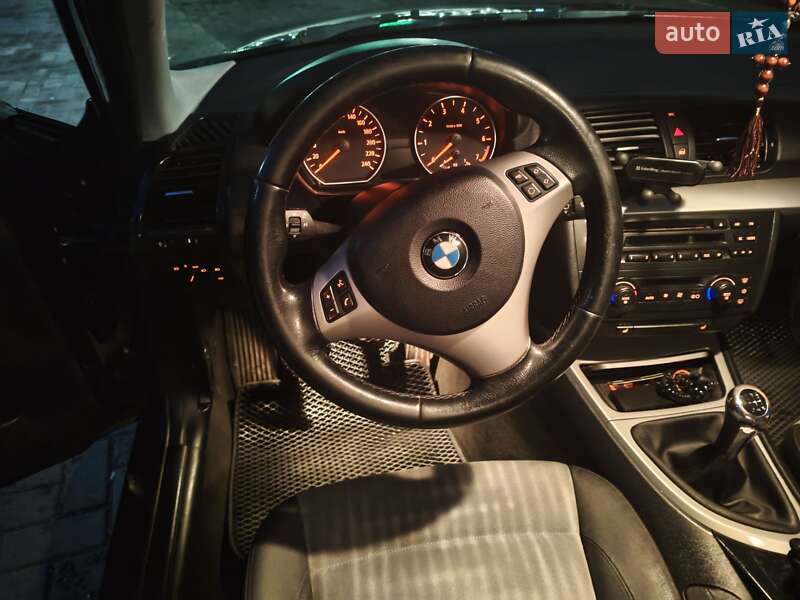 Хэтчбек BMW 1 Series 2006 в Черкассах фото 13 Хэтчбек BMW 1 Series 2006 в Черкассах