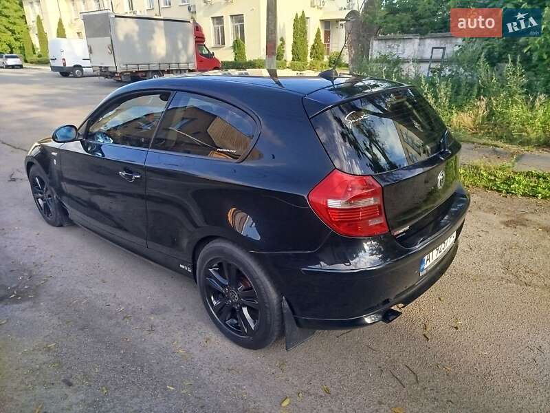 Купе BMW 1 Series 2007 в Киеве фото 5 Купе BMW 1 Series 2007 в Киеве