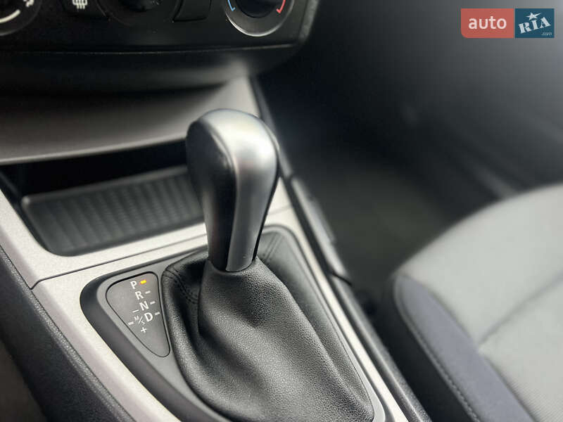 Хэтчбек BMW 1 Series 2006 в Хмельницком фото 24 Хэтчбек BMW 1 Series 2006 в Хмельницком