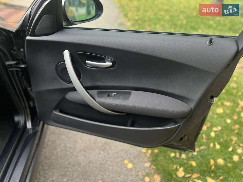 Хэтчбек BMW 1 Series 2006 в Хмельницком фото 33 Хэтчбек BMW 1 Series 2006 в Хмельницком