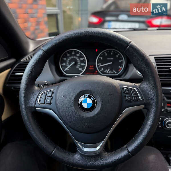 Кабріолет BMW 1 Series 2013 в Дніпрі