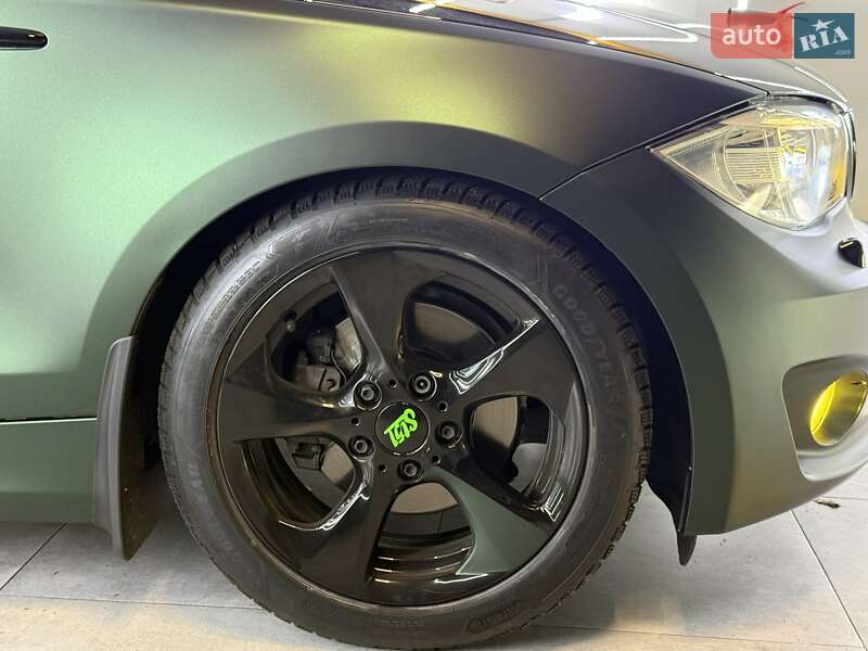 Купе BMW 1 Series 2012 в Киеве