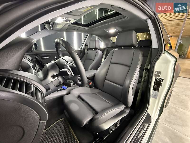 Купе BMW 1 Series 2012 в Киеве