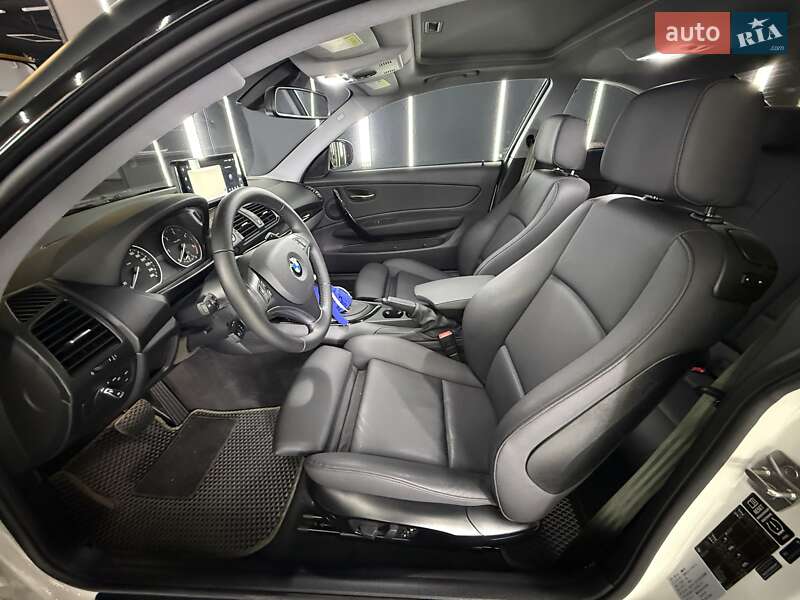 Купе BMW 1 Series 2012 в Киеве