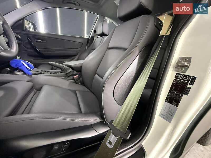 Купе BMW 1 Series 2012 в Киеве