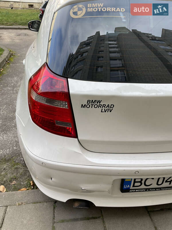 Хэтчбек BMW 1 Series 2010 в Львове