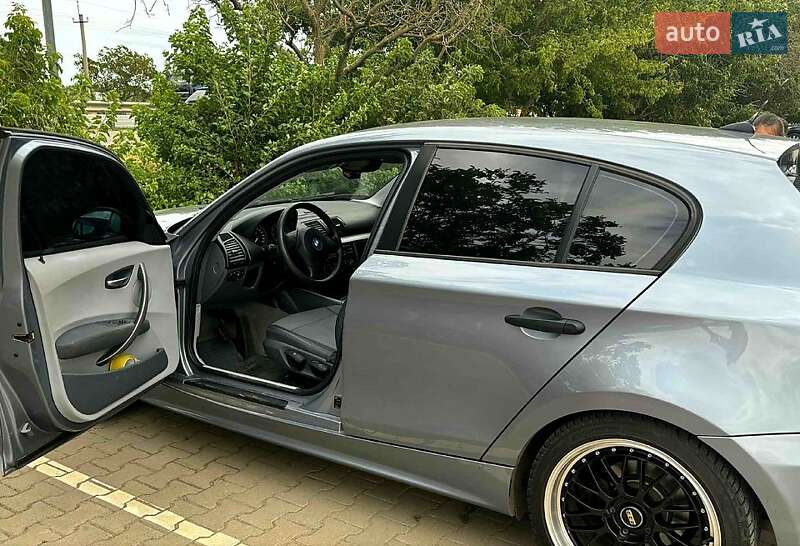 Хетчбек BMW 1 Series 2005 в Балті фото 6 Хетчбек BMW 1 Series 2005 в Балті