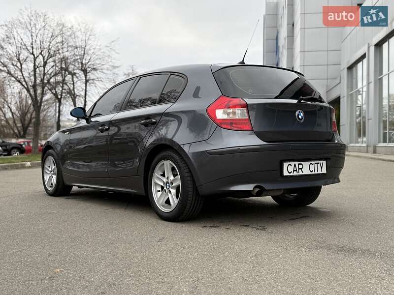 Хэтчбек BMW 1 Series 2006 в Киеве фото 6 Хэтчбек BMW 1 Series 2006 в Киеве