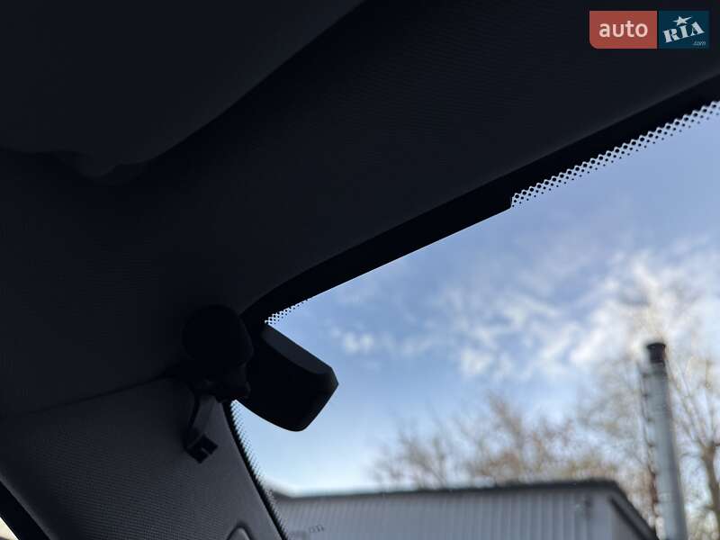 Купе BMW 1 Series 2012 в Киеве