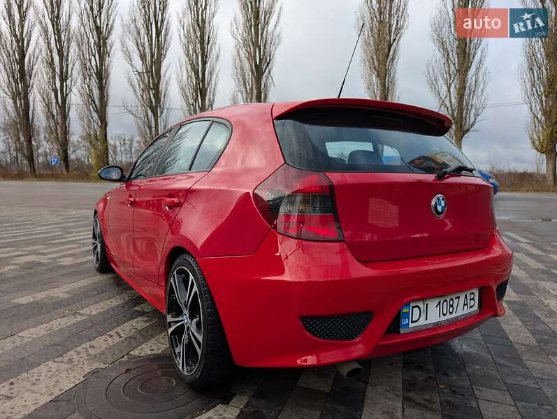 Хэтчбек BMW 1 Series 2005 в Буче