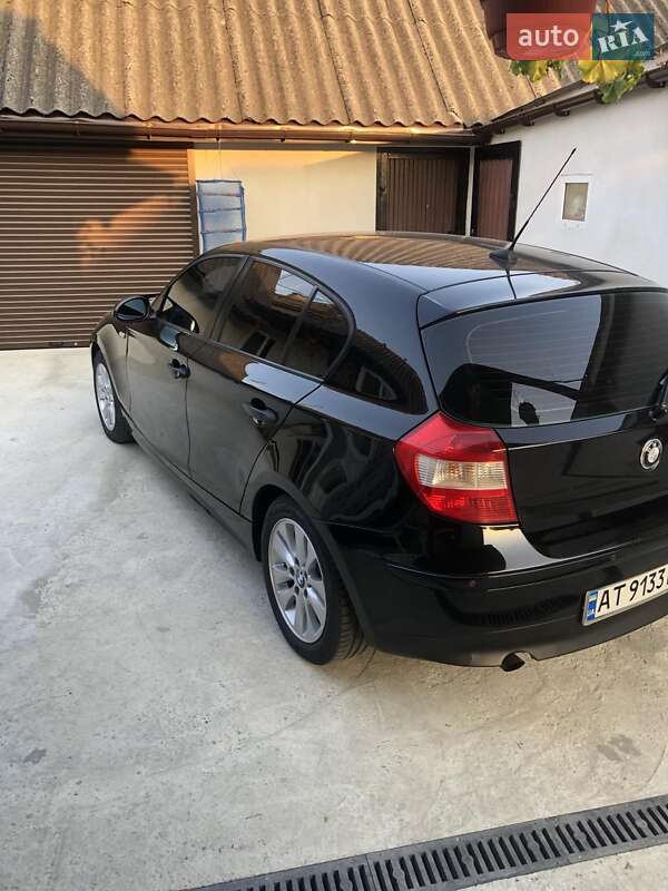 Хэтчбек BMW 1 Series 2006 в Калуше фото 6 Хэтчбек BMW 1 Series 2006 в Калуше