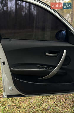 Хетчбек BMW 1 Series 2006 в Житомирі