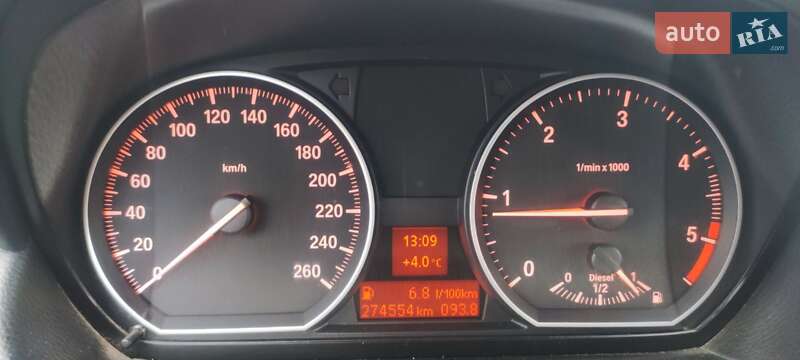 Хэтчбек BMW 1 Series 2009 в Каменском