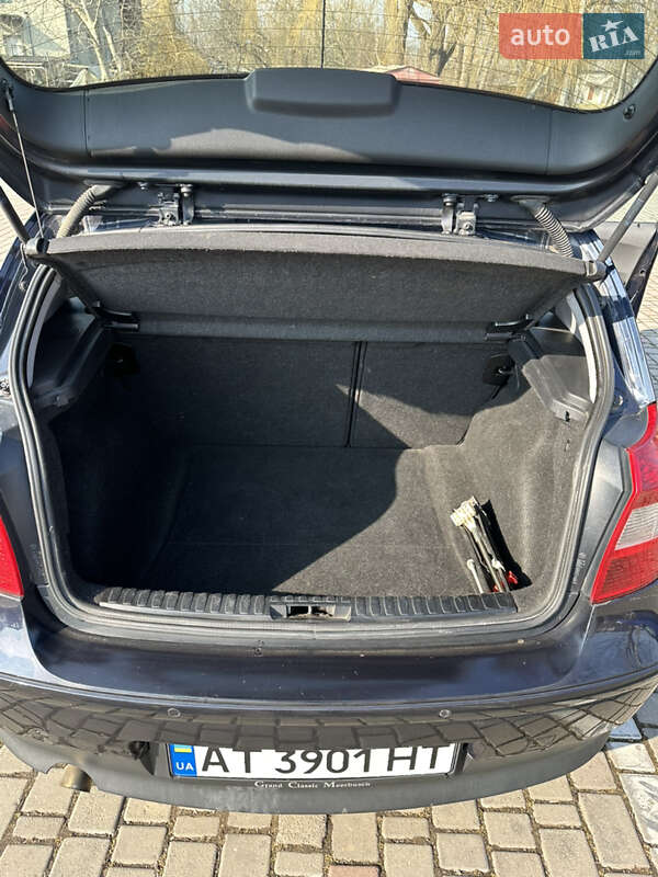 Хетчбек BMW 1 Series 2006 в Івано-Франківську