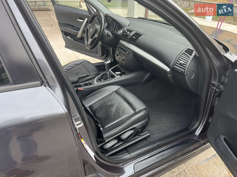 Хэтчбек BMW 1 Series 2005 в Киеве фото 10 Хэтчбек BMW 1 Series 2005 в Киеве