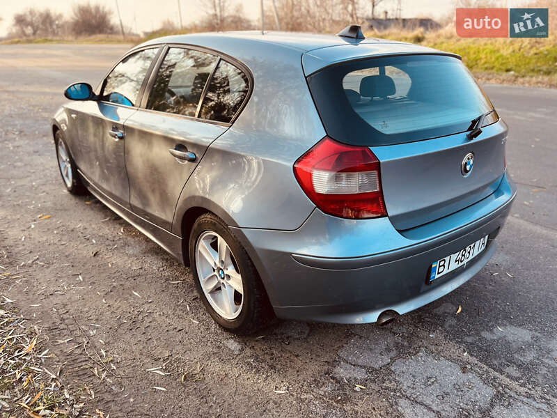Хэтчбек BMW 1 Series 2005 в Кременчуге