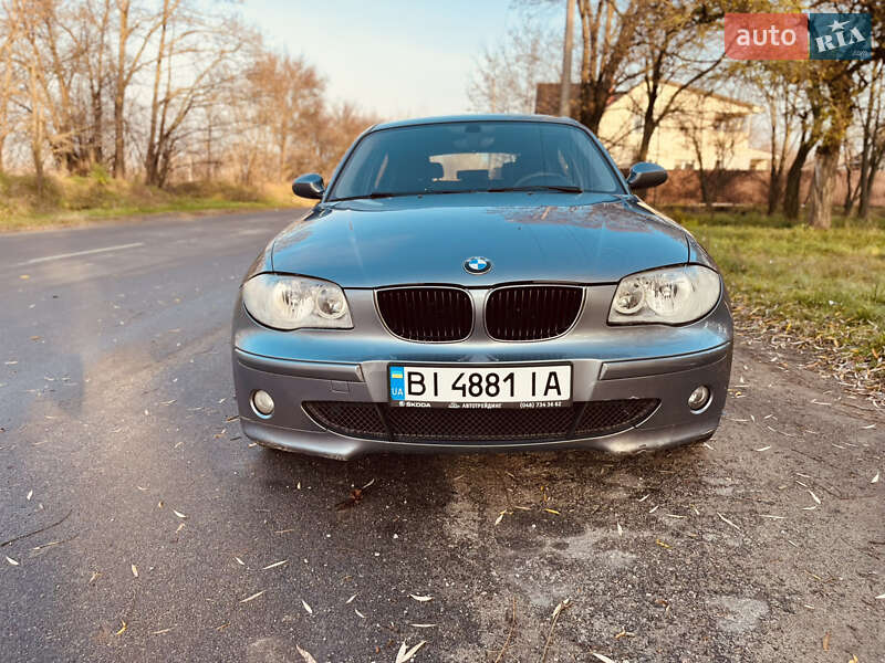 Хэтчбек BMW 1 Series 2005 в Кременчуге