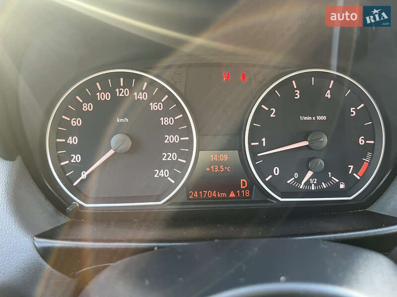 Хэтчбек BMW 1 Series 2005 в Кременчуге