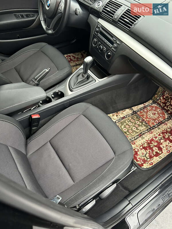 Хетчбек BMW 1 Series 2010 в Києві фото 23 Хетчбек BMW 1 Series 2010 в Києві