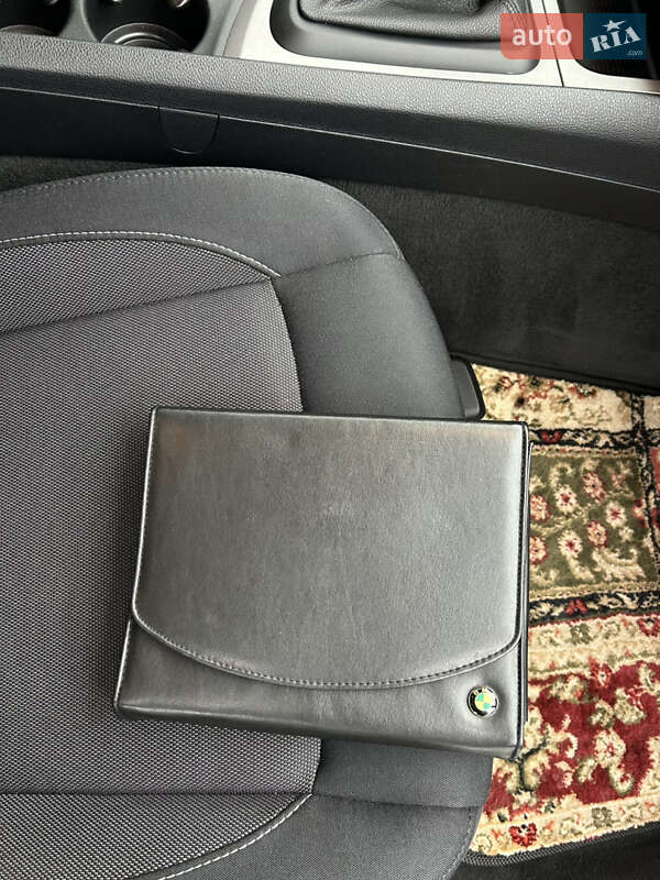 Хетчбек BMW 1 Series 2010 в Києві фото 29 Хетчбек BMW 1 Series 2010 в Києві