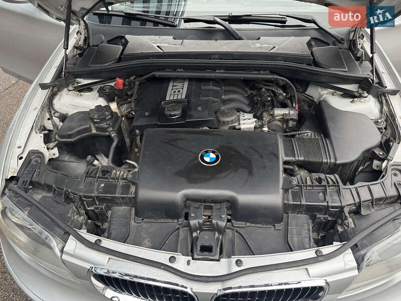 Хэтчбек BMW 1 Series 2010 в Киеве