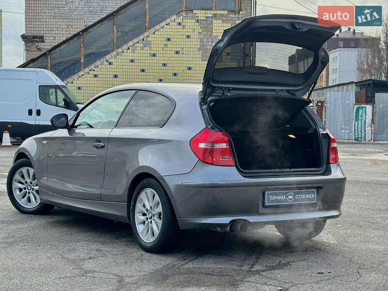 Купе BMW 1 Series 2011 в Києві фото 18 Купе BMW 1 Series 2011 в Києві