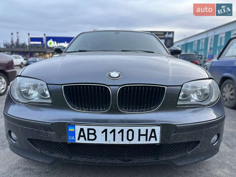 Хэтчбек BMW 1 Series 2006 в Тульчине