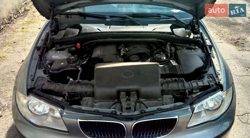 Хэтчбек BMW 1 Series 2005 в Одессе