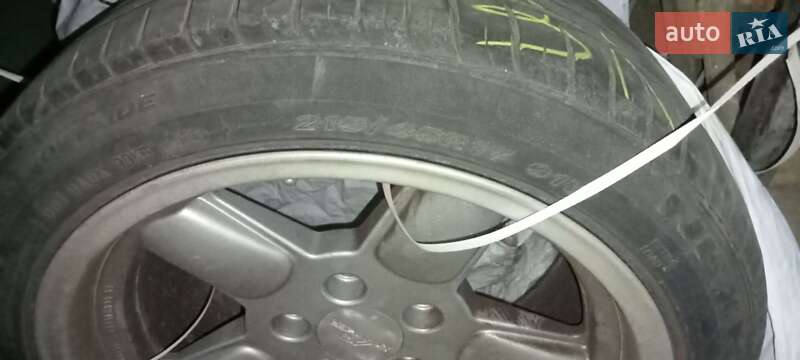 Хэтчбек BMW 1 Series 2005 в Одессе